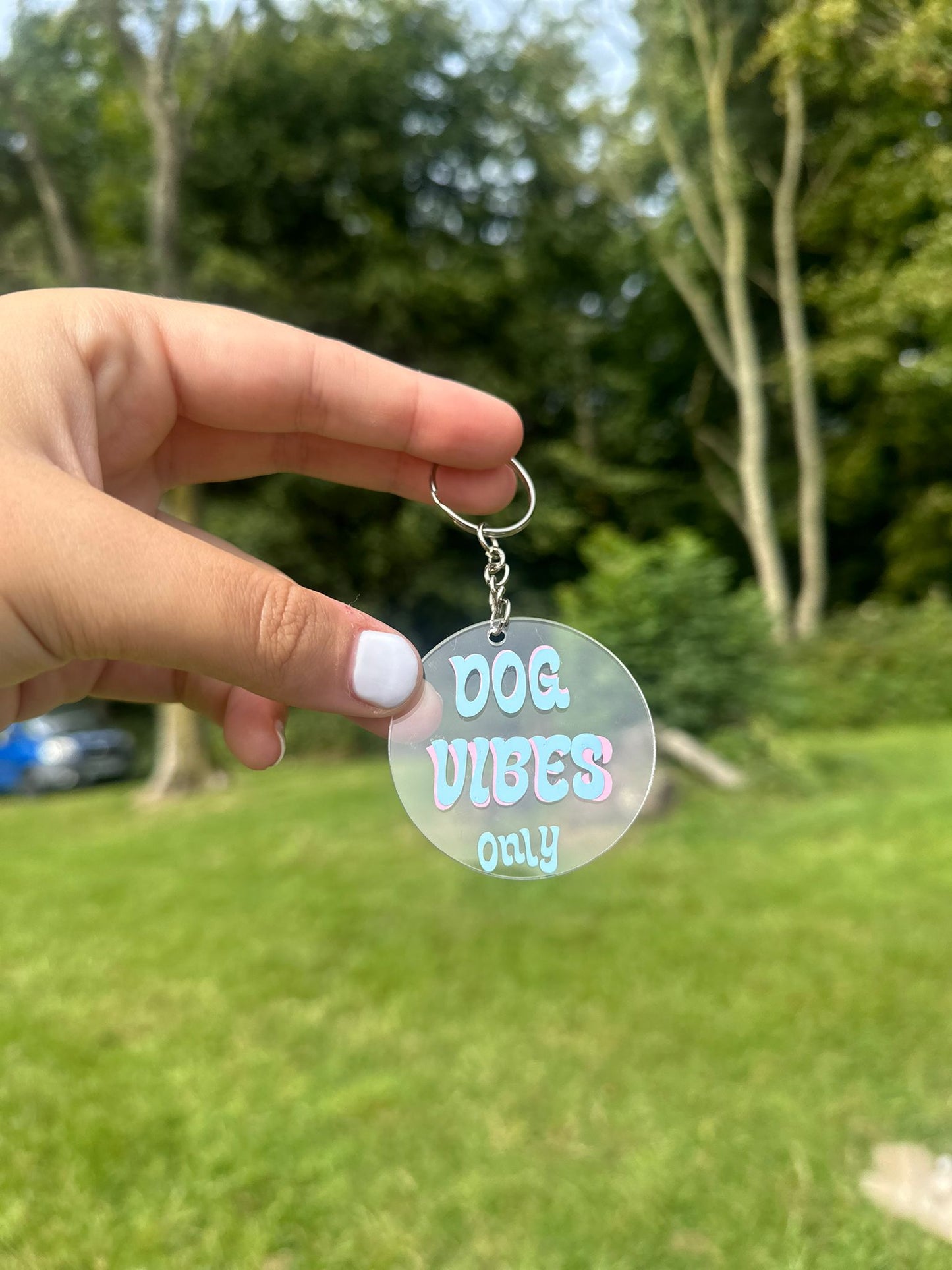 Dog vibes only keyring